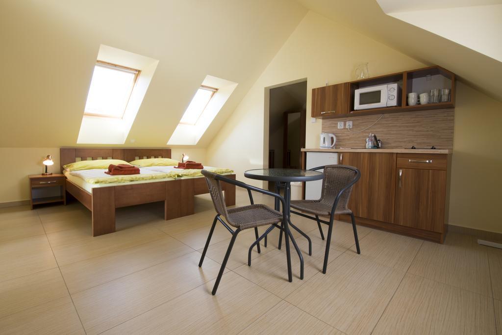 Penzion Admirál Třeboň Habitación foto
