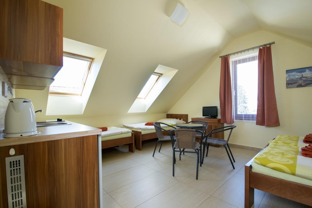 Penzion Admirál Třeboň Habitación foto